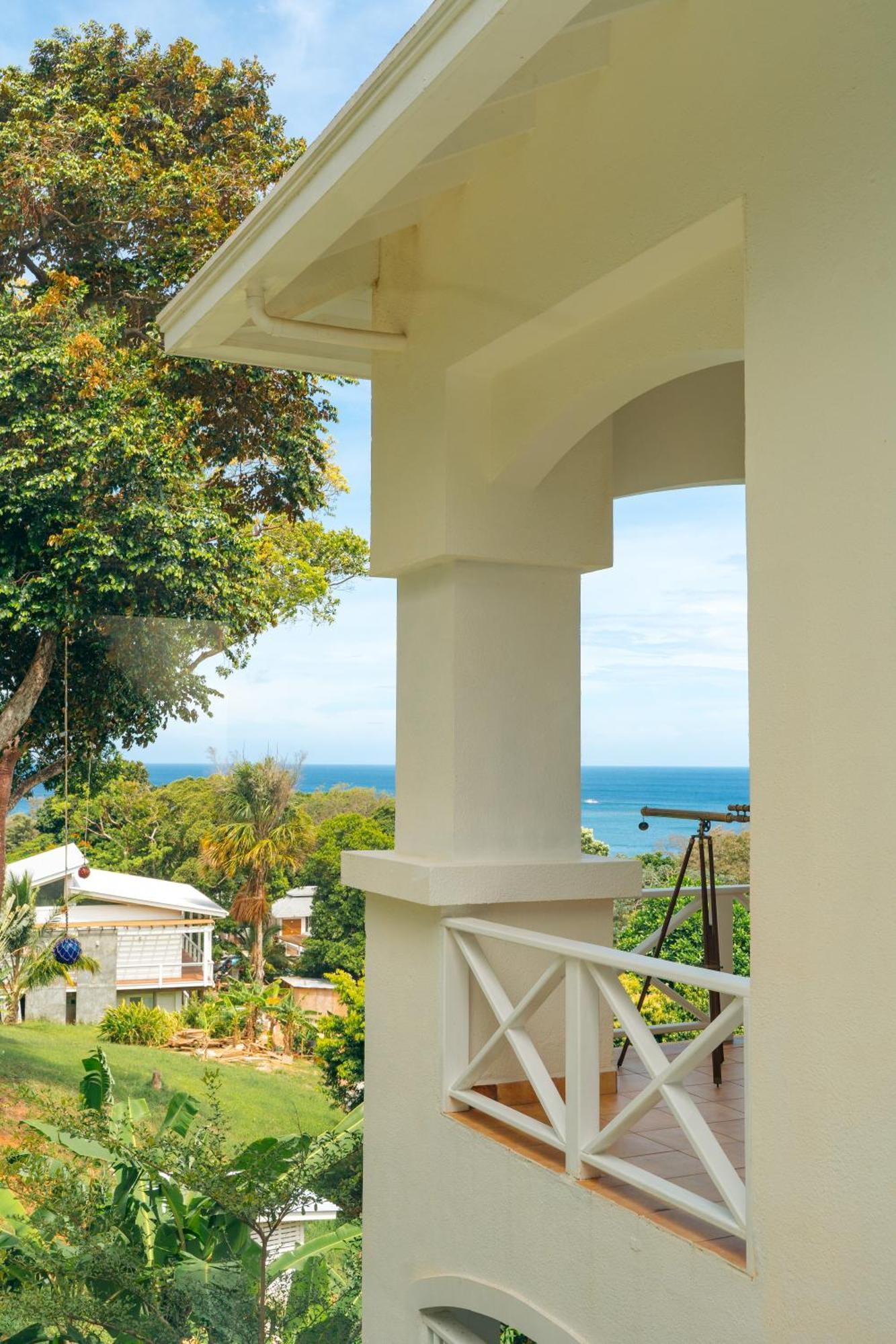 Blue Roatan Resort Уест Бей Екстериор снимка