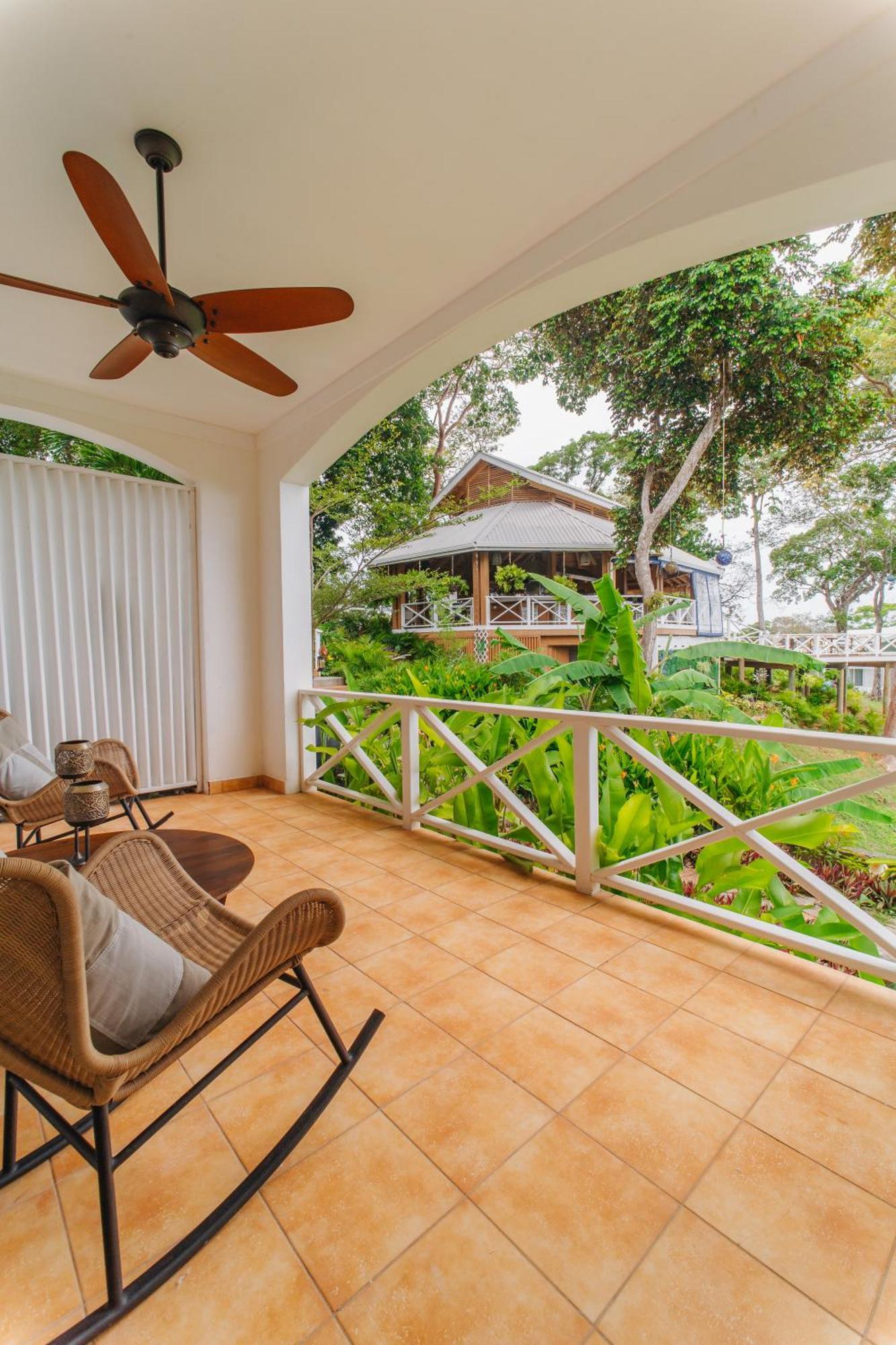 Blue Roatan Resort Уест Бей Екстериор снимка